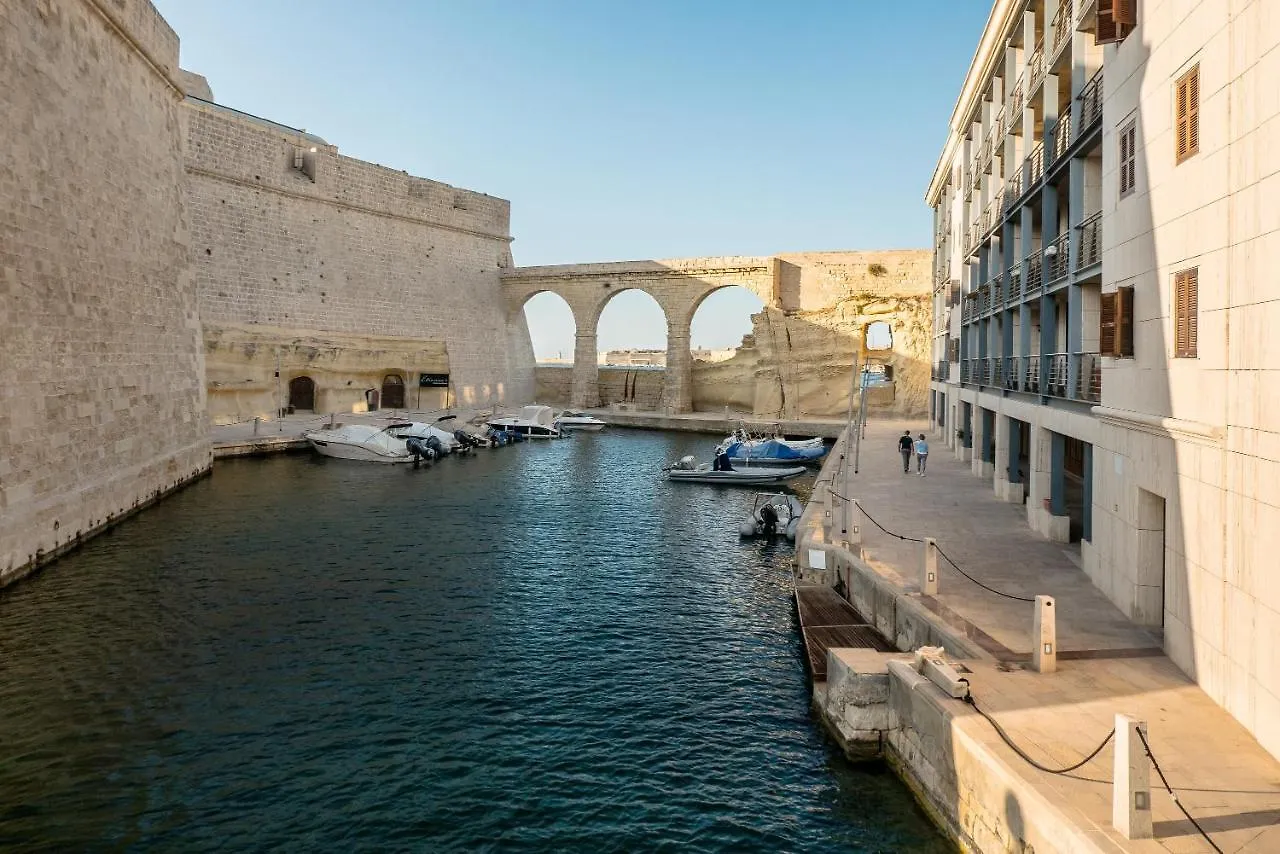Kharmen A 1565S House With Seaviews Apartment Birgu