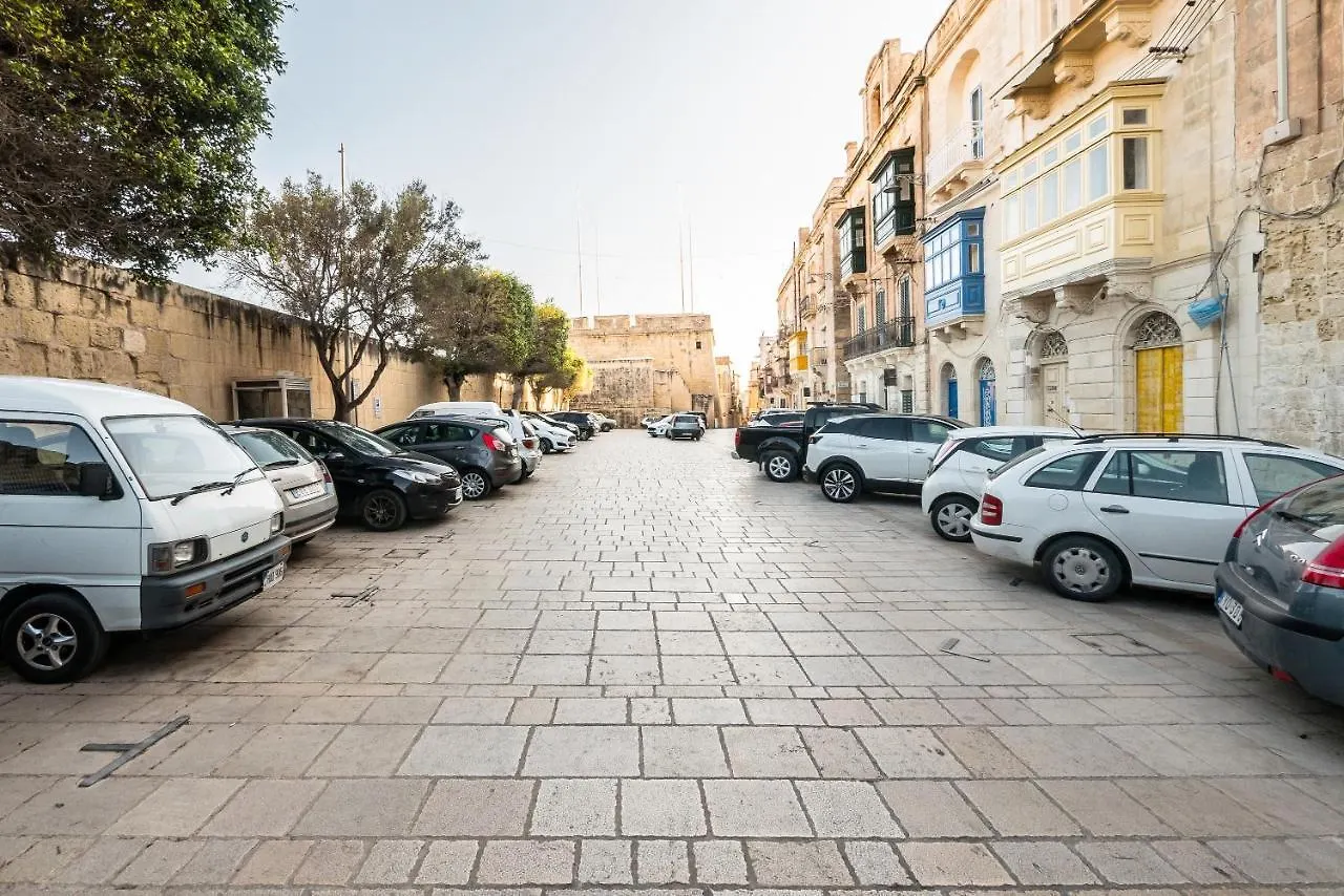 Kharmen A 1565S House With Seaviews Apartment Birgu